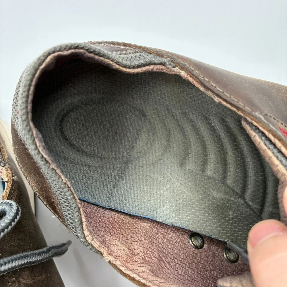OluKai Makia Leather Boat Shoes Mens 9 EU 42 Brown Gray Lace Up Sneakers